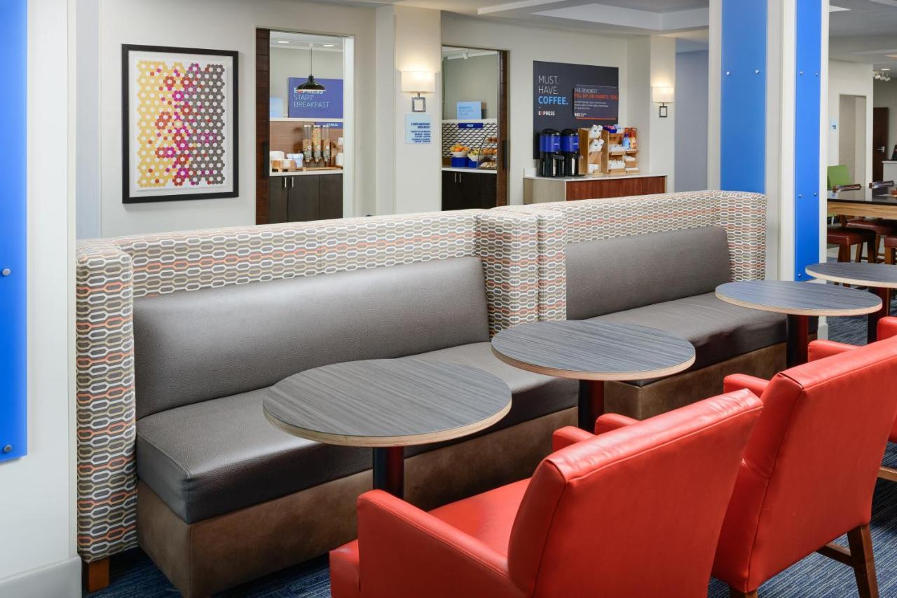 Holiday Inn Express - Tullahoma By Ihg Εξωτερικό φωτογραφία