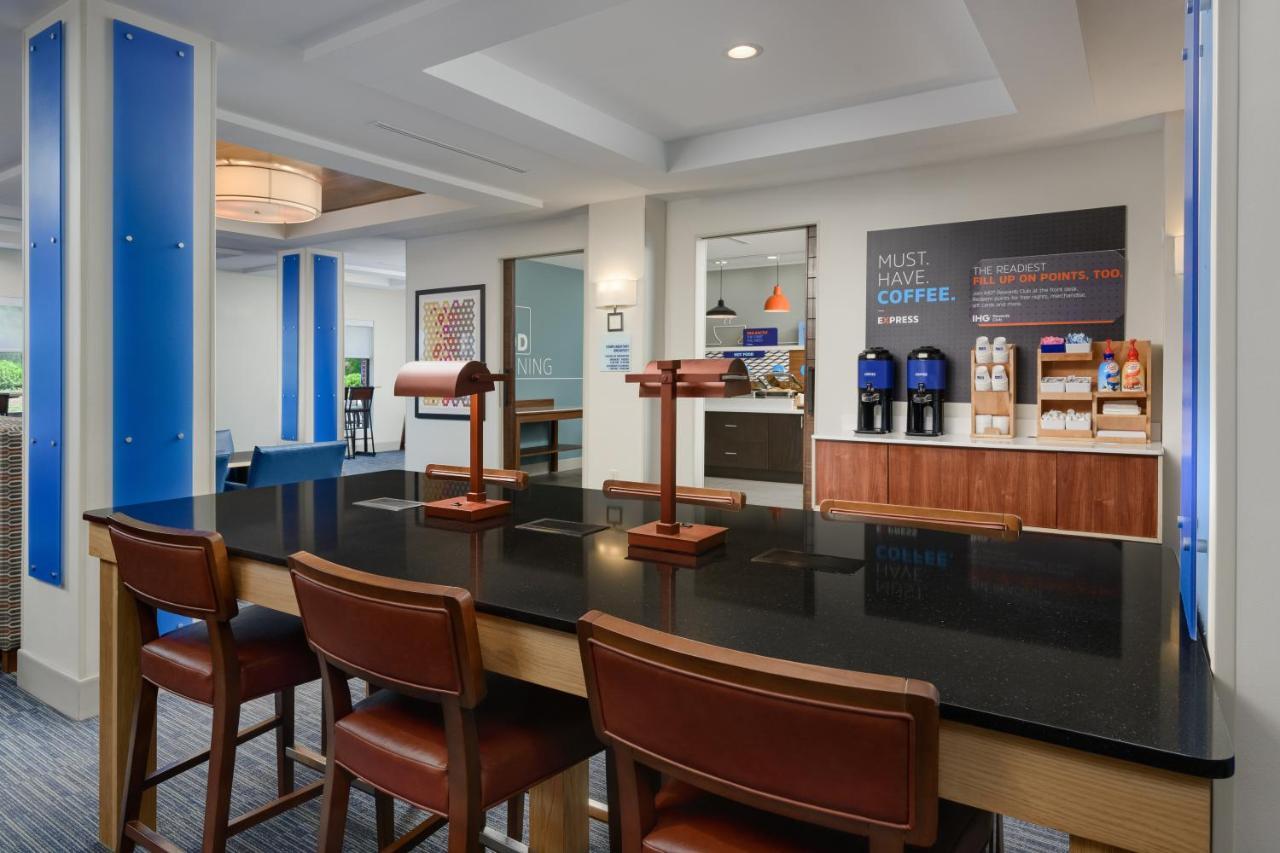 Holiday Inn Express - Tullahoma By Ihg Εξωτερικό φωτογραφία